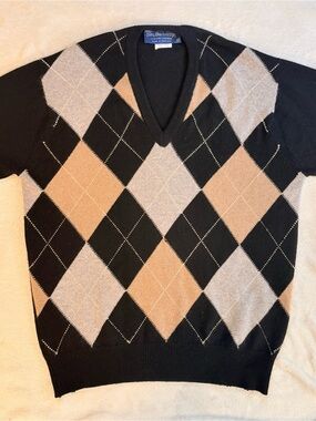Burberry Cashmere Black Tan Gray Argyle V‑Neck Sweater Vintage Sz 44